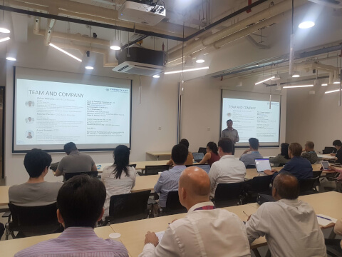 Startup Pitching at AngelCentral Singapore Pitch Day